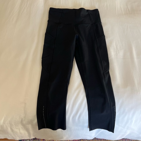 EUC Lululemon Fast & Free Crop (19”) - Picture 4 of 6